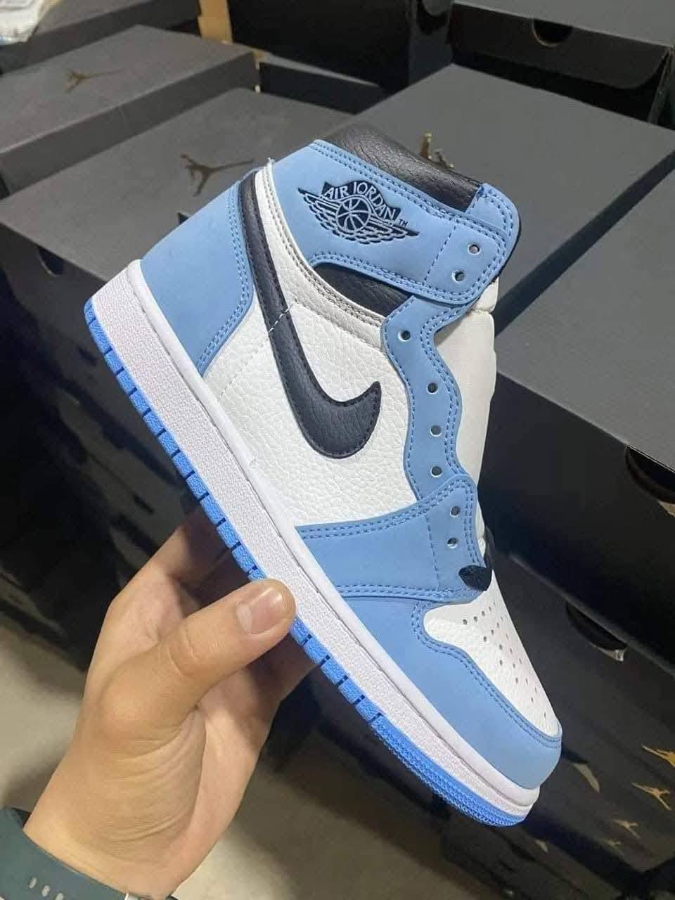 Nike Shoes Pallets - Image 4